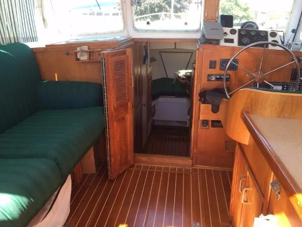 Slide: The Image of Webbers Cove Webco 34 Flybridge 1985 - 11