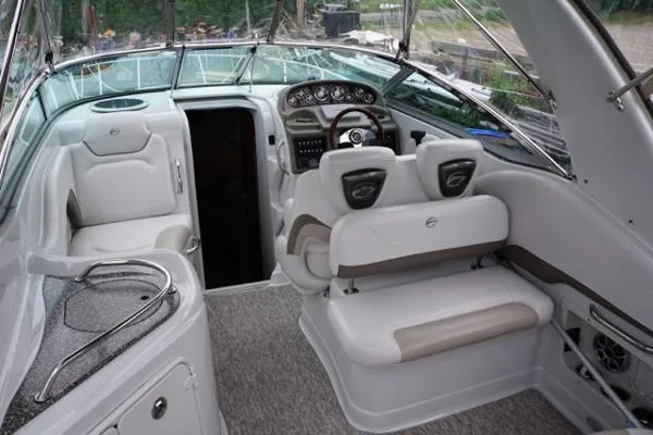 Slide: The Image of Crownline Boats 280 CR 2012 - 5