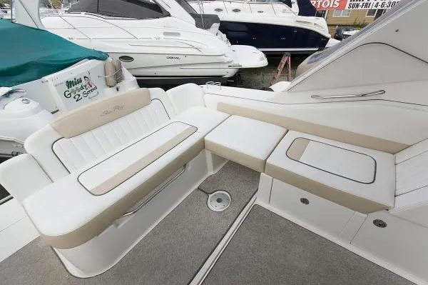 Slide: The Image of Sea Ray 310 Sundancer 2010 - 6