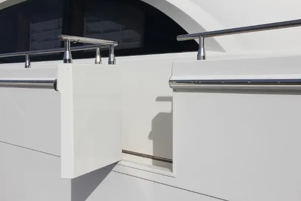 Slide: The Image of Marquis 65 Motor Yacht Skylounge 2006 - 5