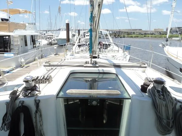 Slide: The Image of Beneteau 373 2005 - 5