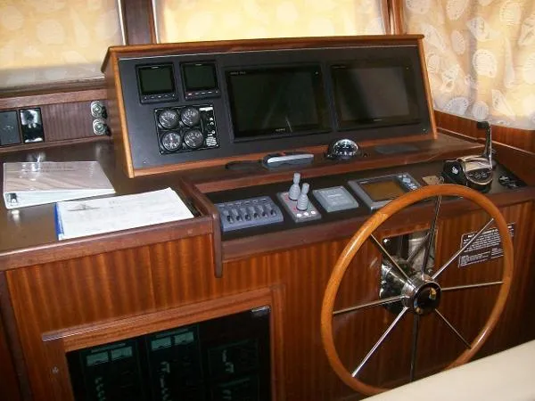 Slide: The Image of American Tug Rare Flybridge Model 2009 - 9