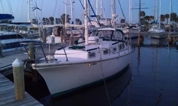 Slide: The Image of Yorktown 35 sloop 1978 - 0