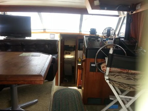 Slide: The Image of Bayliner 3818 1989 - 2