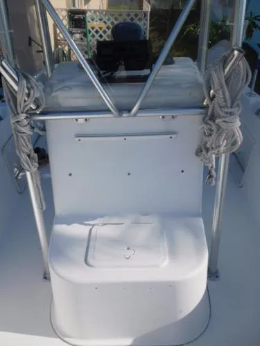 Slide: The Image of Sea Pro 206 Center Console 2004 - 11