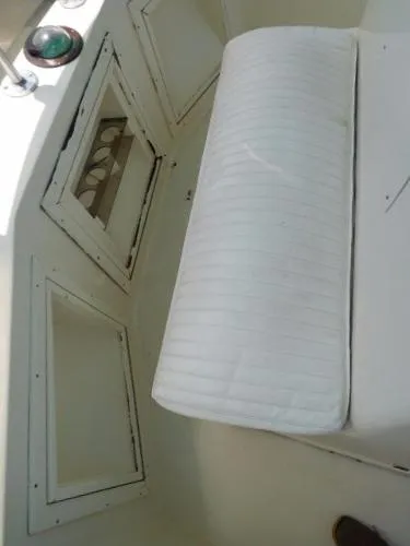 Slide: The Image of Blackfin 32 Flybridge 1983 - 9