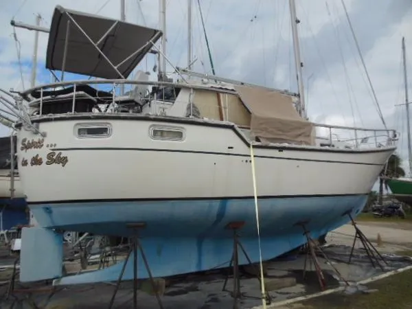 Slide: The Image of Nauticat 33 Ketch 1986 - 1