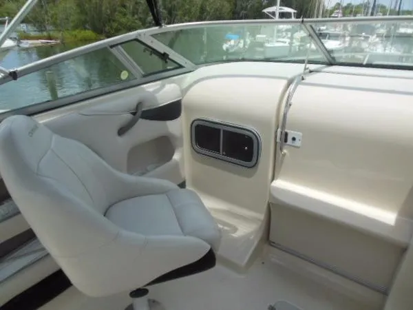 Slide: The Image of Crownline Boats 215 CCR 2001 - 6