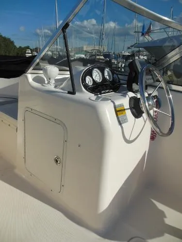 Slide: The Image of Sea Hunt Escape 200 2004 - 8