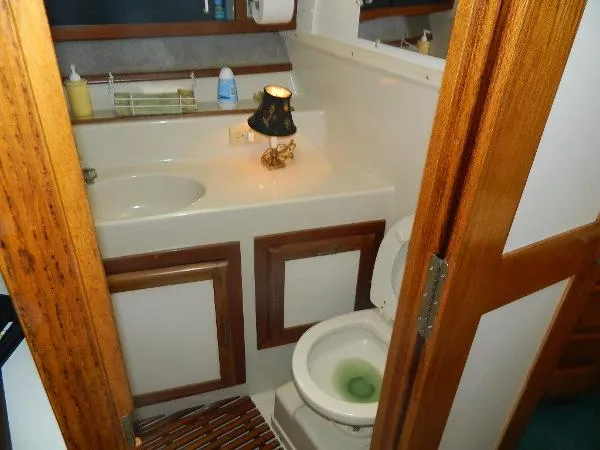 Slide: The Image of Mainship Aft CAbin 1987 - 8
