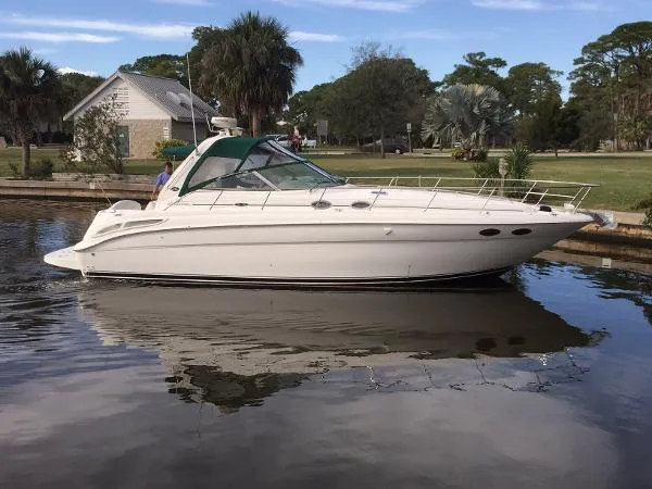 Slide: The Image of Sea Ray 380 Sundancer 2002 - 0