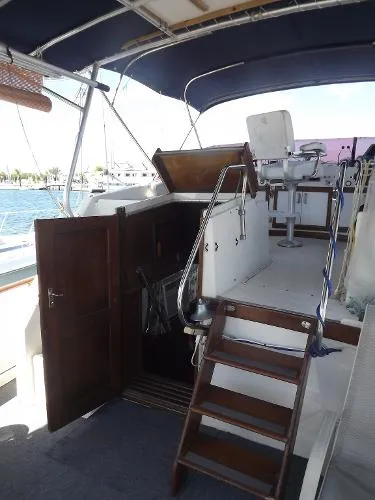 Slide: The Image of Hatteras Double Cabin Motor Yacht 1974 - 4