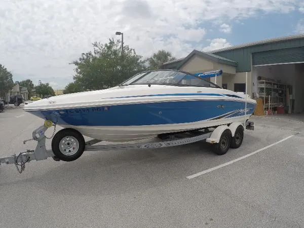 Slide: The Image of Sea Ray 205 Sport 2012 - 1