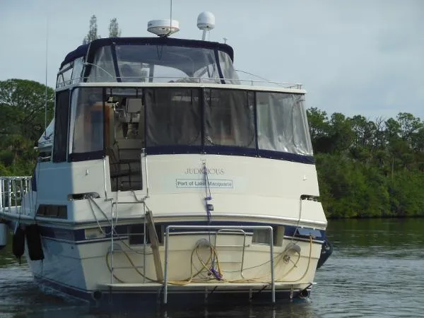 Slide: The Image of Vista 43 Motor Yacht 1989 - 1