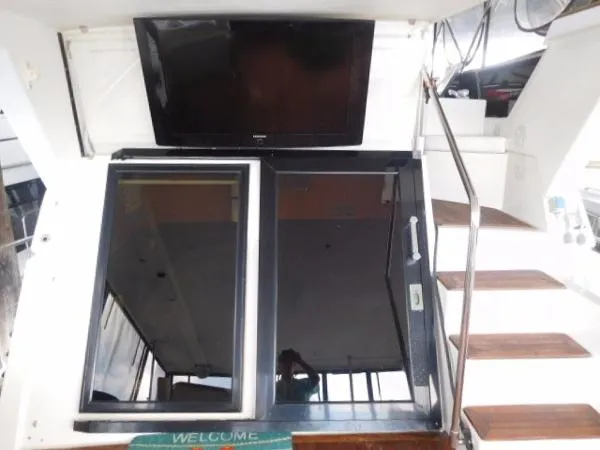 Slide: The Image of Edership Symbol 47 Aft Cabin Motoryacht 1993 - 10