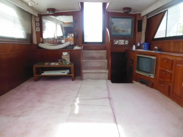 Slide: The Image of Californian Motor Yacht 1988 - 11