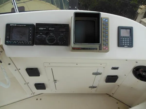 Slide: The Image of Californian Motor Yacht 1988 - 3