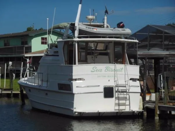 Slide: The Image of Nova Heritage East 36 Sundeck Trawler 1988 - 2