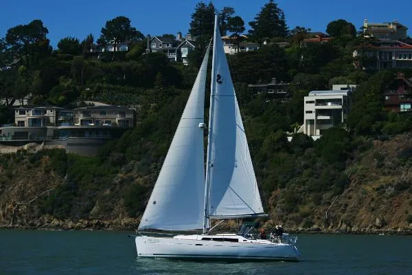 Slide: The Image of Beneteau Oceanis 37 2012 - 2