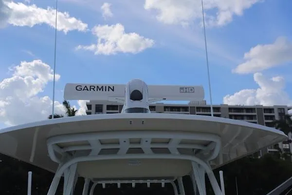 Slide: The Image of Yellowfin Center Console 2015 - 11