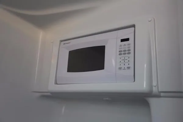 Slide: The Image of Yellowfin Center Console 2015 - 3