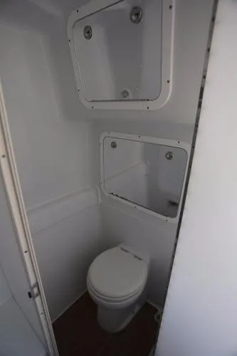 Slide: The Image of Yellowfin Center Console 2015 - 4