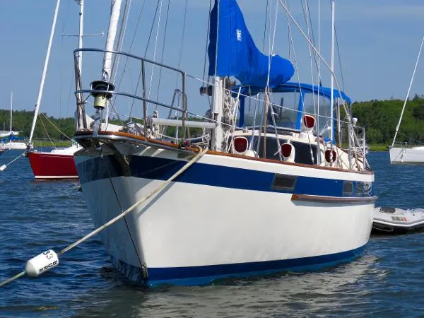 Slide: The Image of CORBIN 39 Pilothouse Cutter 1984 - 6