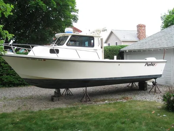 Slide: The Image of Parker Marine 2520 Deep Vee Sport Cabin 1999 - 0