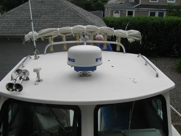 Slide: The Image of Parker Marine 2520 Deep Vee Sport Cabin 1999 - 10