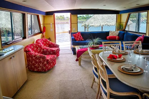 Slide: The Image of Hatteras 74 Cockpit Motor Yacht 1990 - 7