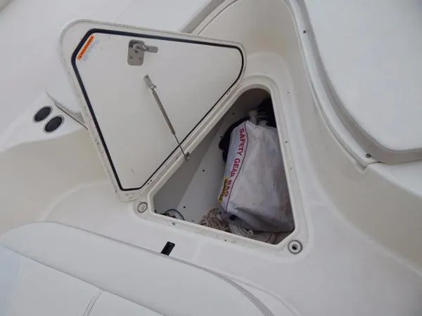 Slide: The Image of Pursuit 310 Center Console 2013 - 10