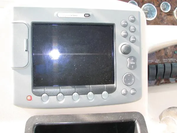 Slide: The Image of Sea Ray 340 Sundancer 1999 - 5