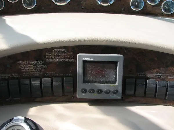 Slide: The Image of Sea Ray 340 Sundancer 1999 - 8