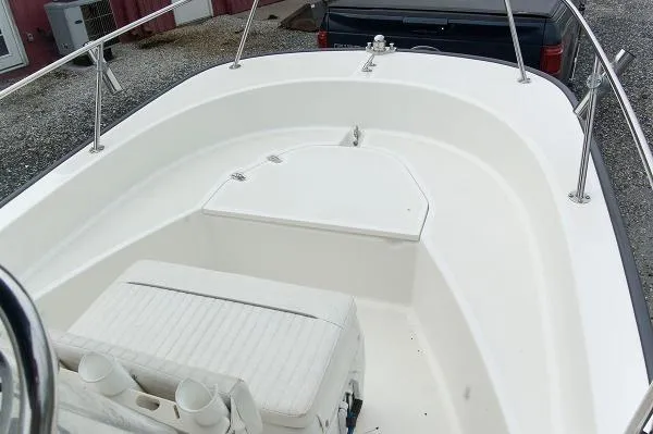 Slide: The Image of Boston Whaler 170 Montauk 2007 - 10