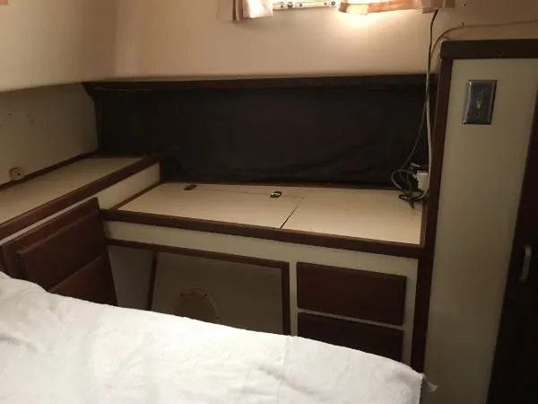 Slide: The Image of Prairie (Jack Hargrave Design) 36 Trawler 1981 - 5