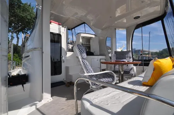 Slide: The Image of Carver Yachts 47 Motor Yacht 2008 - 8