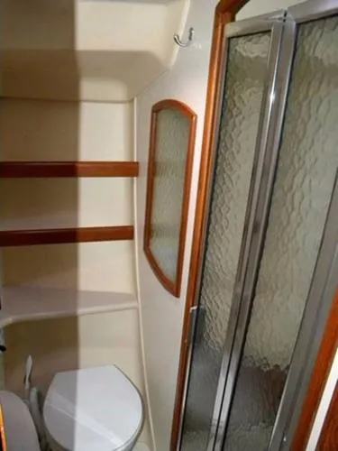 Slide: The Image of Hunter 450 Center Cockpit 2006 - 9