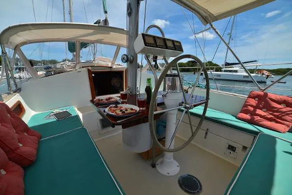 Slide: The Image of Pearson 424 Ketch 1980 - 6