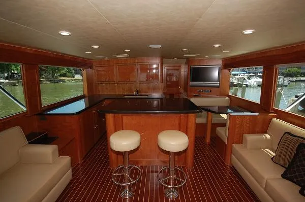 Slide: The Image of B&D Boatworks Buddy Davis 60 Sportfish 2006 - 3