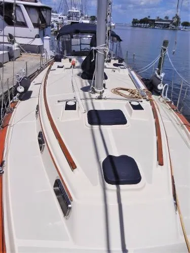 Slide: The Image of Island Packet 38 1989 - 4