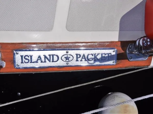 Slide: The Image of Island Packet 38 1989 - 6