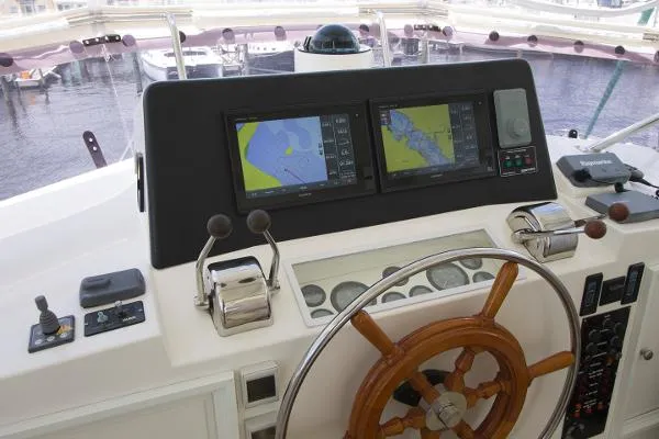 Slide: The Image of Grand Banks 46 Europa 2004 - 9