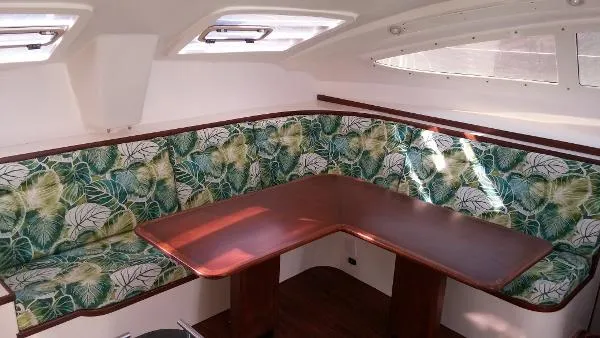 Slide: The Image of Island Spirit 37 Catamaran 1999 - 1