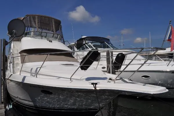 Slide: The Image of Silverton 352 Motor Yacht 2001 - 1