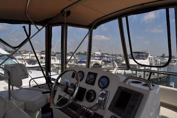 Slide: The Image of Silverton 352 Motor Yacht 2001 - 9
