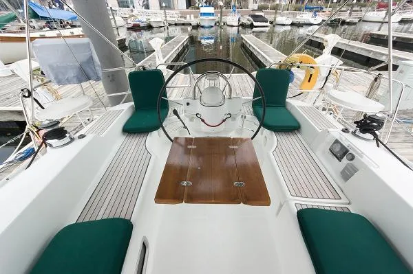 Slide: The Image of Beneteau 393 2007 - 2