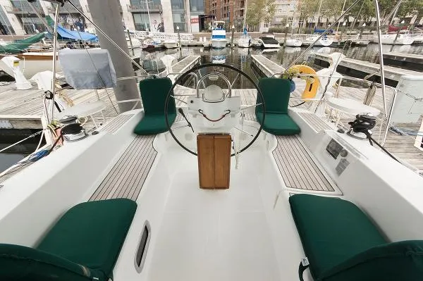Slide: The Image of Beneteau 393 2007 - 4