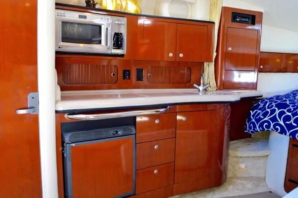 Slide: The Image of Sea Ray 320 Sundancer 2006 - 2