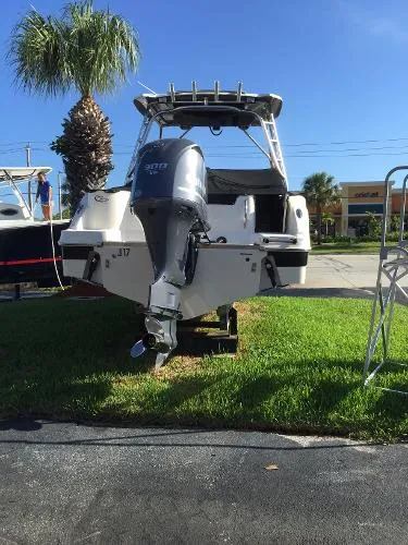Slide: The Image of Robalo R247 Dual Console 2012 - 1