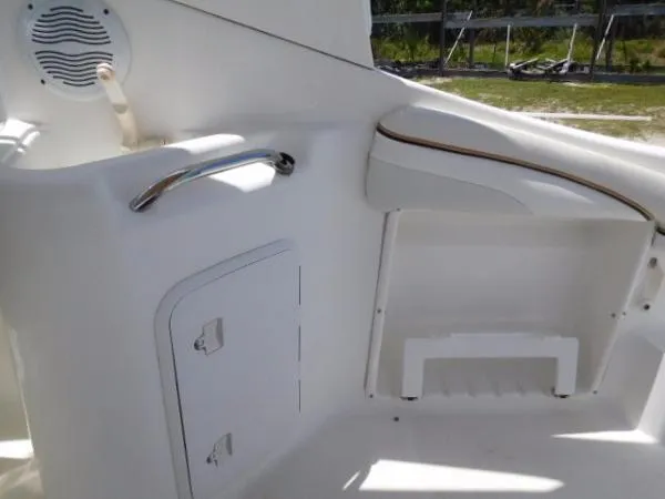 Slide: The Image of Wellcraft 2600 Martinique 2002 - 10